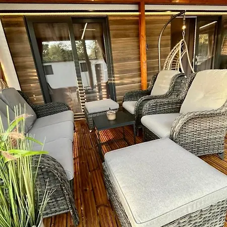 Mobile Karlo Campingplatz *