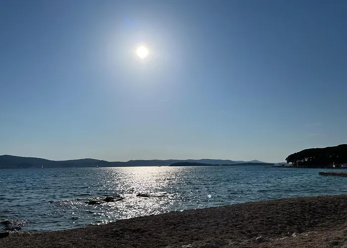 Mobile Karlo Biograd na Moru